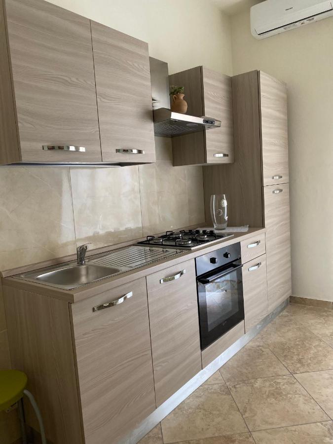 Falu Napoli Centro Camera Con Cucina E Bagno Privato 호텔 외부 사진