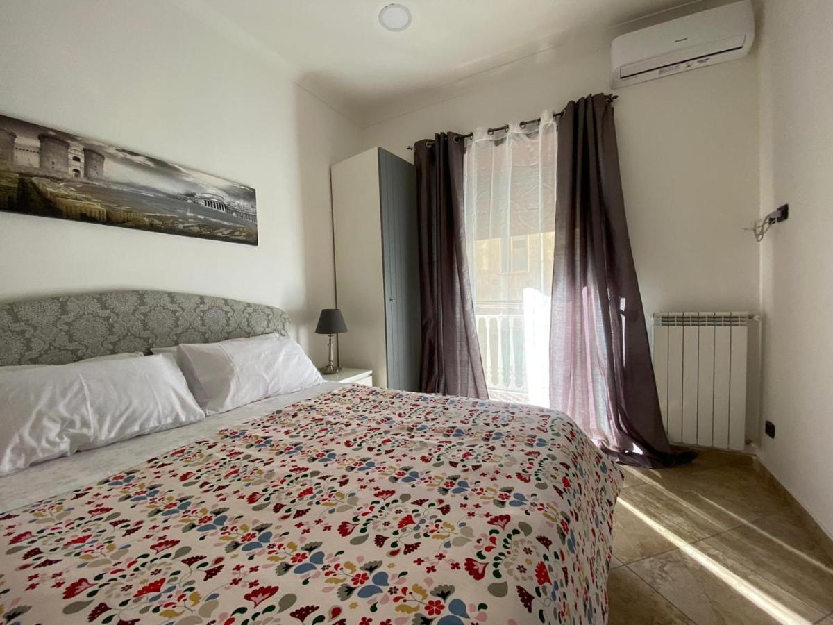 Falu Napoli Centro Camera Con Cucina E Bagno Privato 호텔 외부 사진