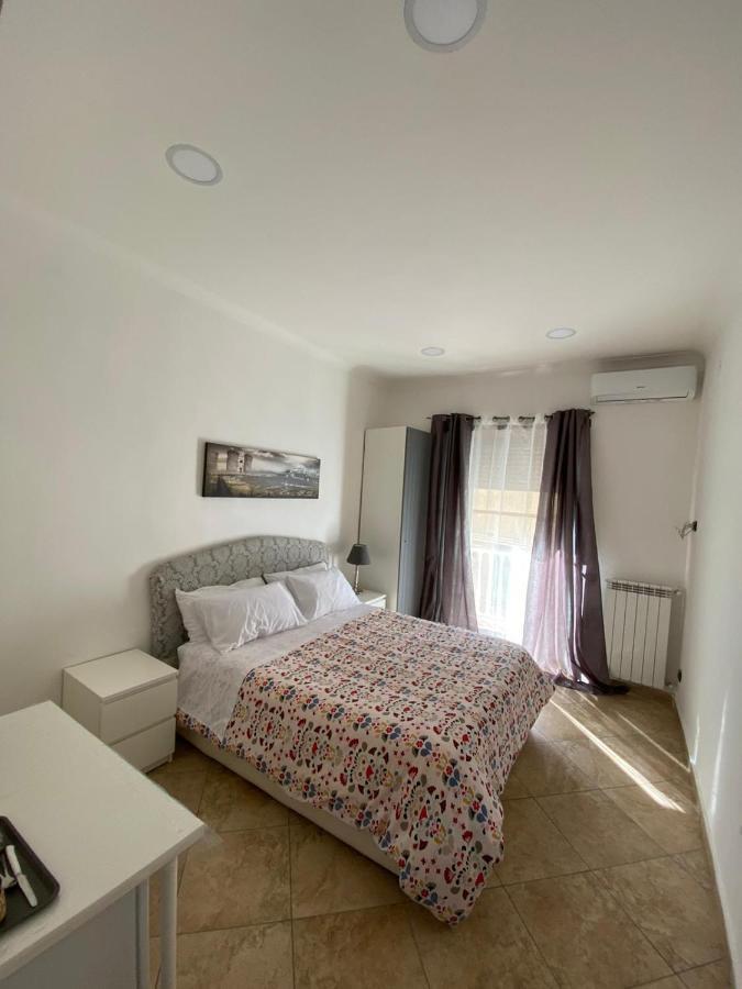 Falu Napoli Centro Camera Con Cucina E Bagno Privato 호텔 외부 사진