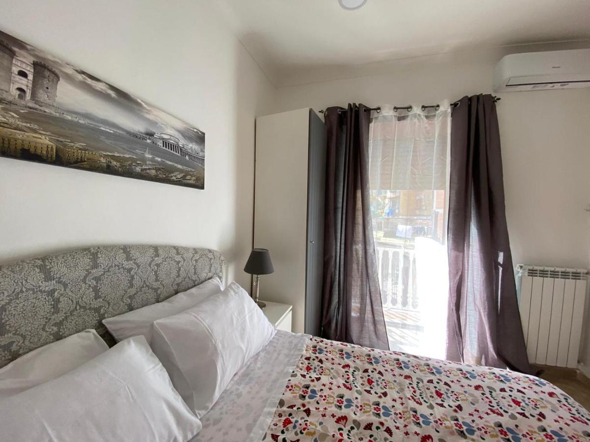 Falu Napoli Centro Camera Con Cucina E Bagno Privato 호텔 외부 사진